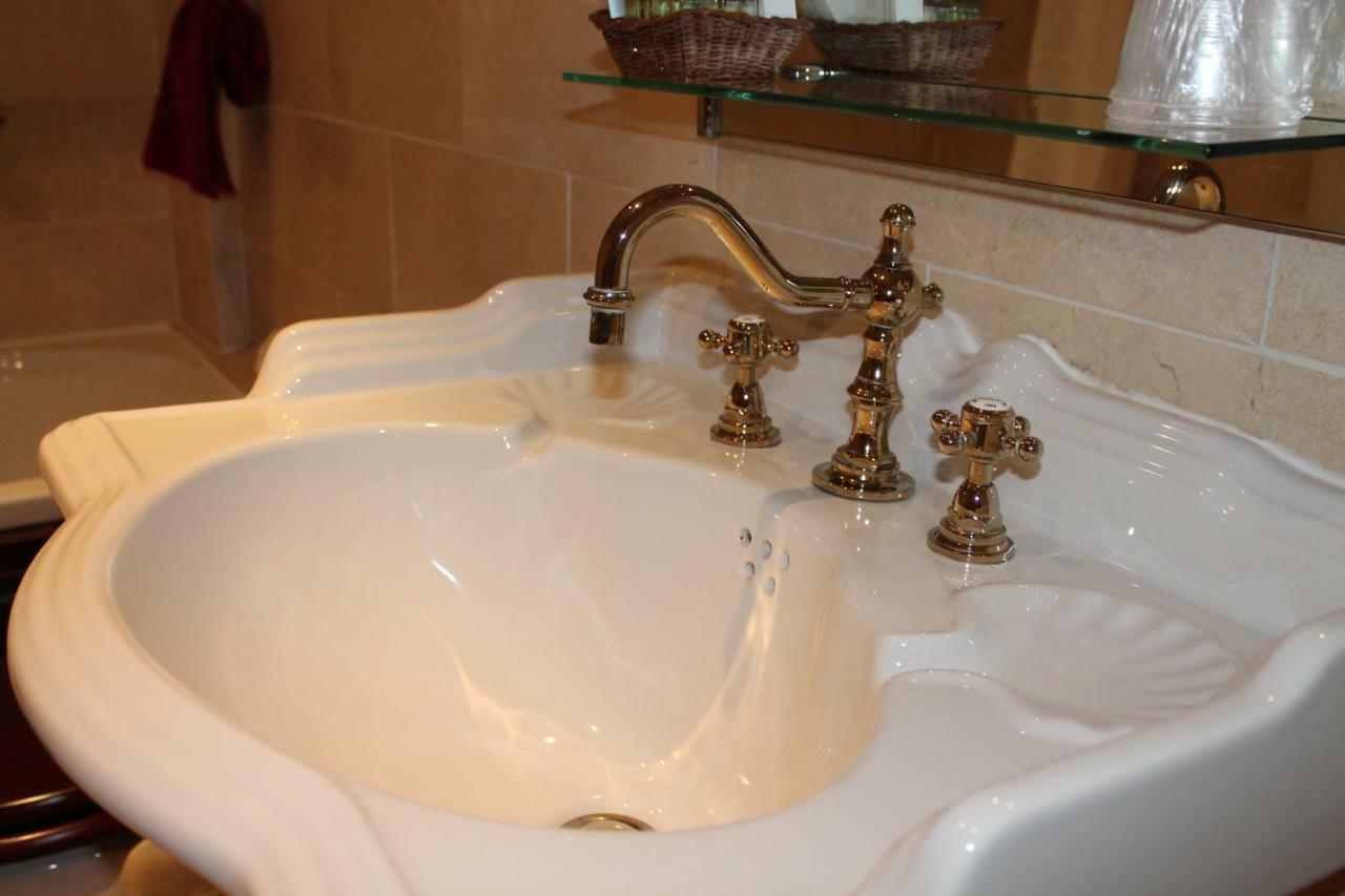 Longview Hotel Knutsford Ngoại thất bức ảnh