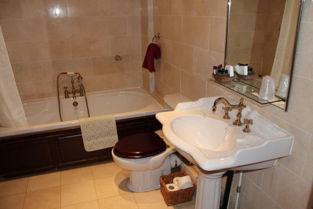 Longview Hotel Knutsford Ngoại thất bức ảnh